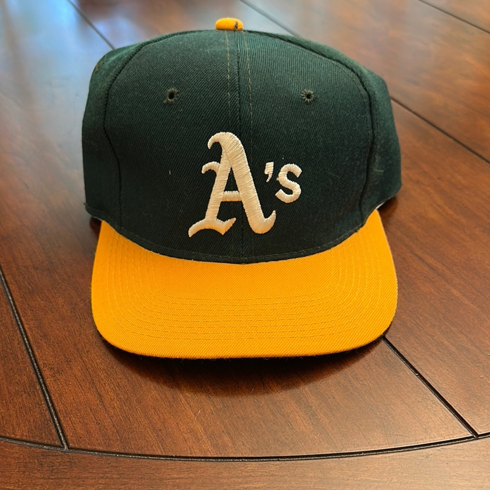 MLB Oakland Athletics collectible Green and Yellow Kids Hat